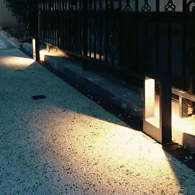 Elegant Waterproof 15W LED Outdoor Floor Lamp – Durable Aluminum and Stainless Steel for Gardens and Pathways 4